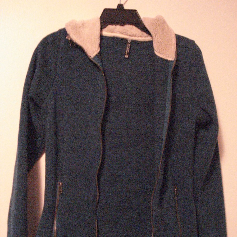 Womens XS Kuhls ALSKA Hoodie
